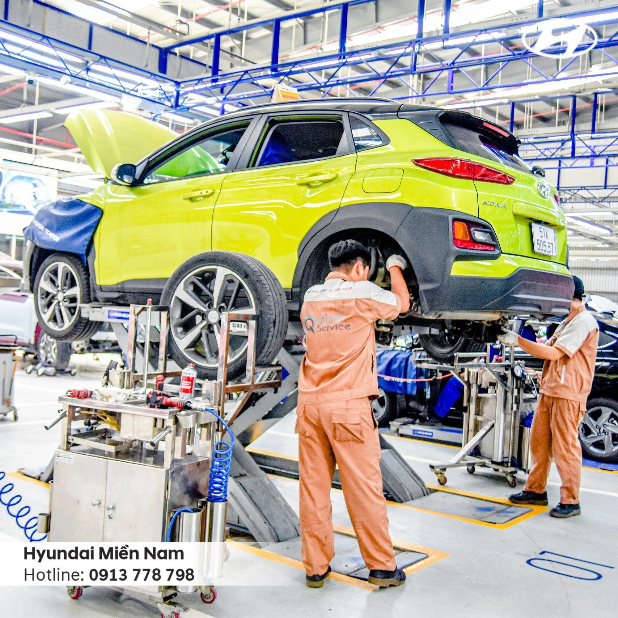 tut-xe-cung-mung-dai-le-3