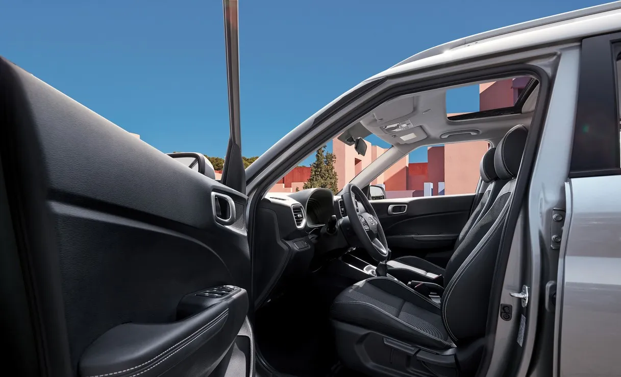 QXI_PE_2022_P_GUIDE_GEN_LHD_INTERIOR