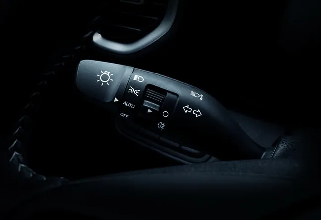 QXI_PE_2022_P_GUIDE_GEN_LHD_INTERIOR_AUTO LIGHT CONTROL